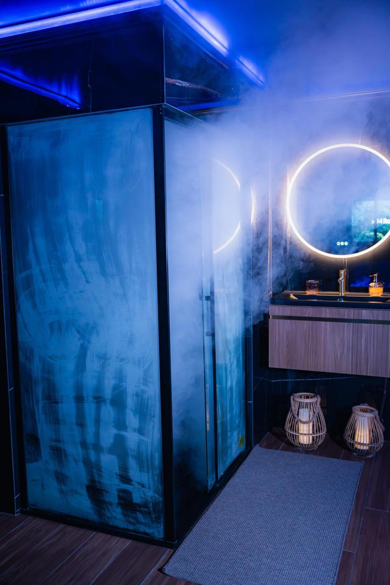 Apartment Romance & - Jacuzzi - Parking -