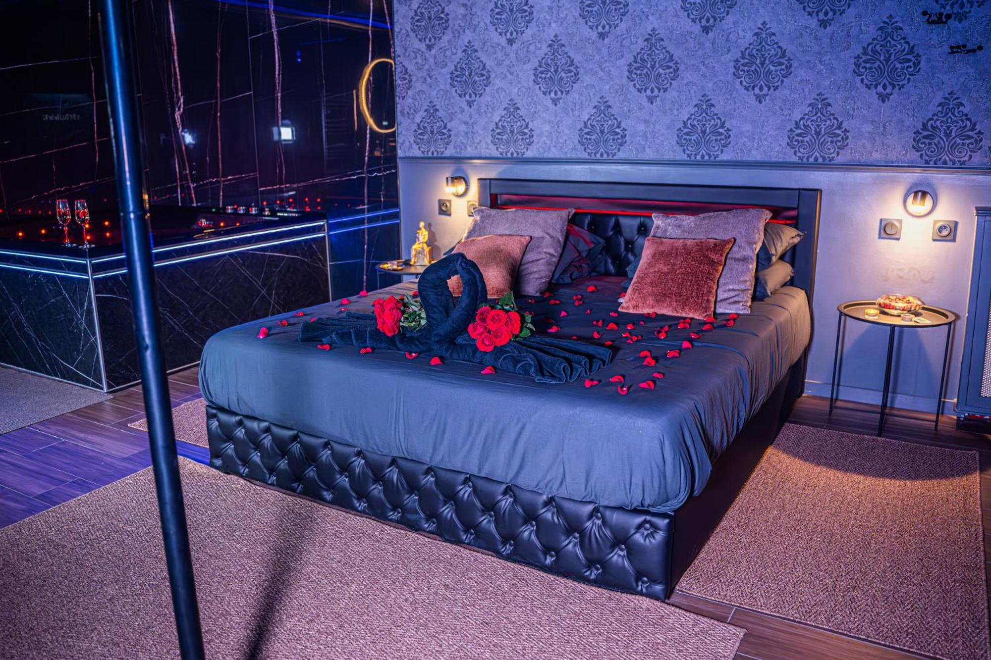 Romance & - Jacuzzi - Parking - Apartment