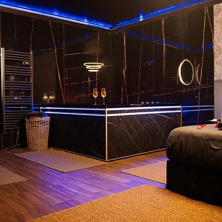 Romance Room & Love - Jacuzzi - Parking - Menton Exterior photo