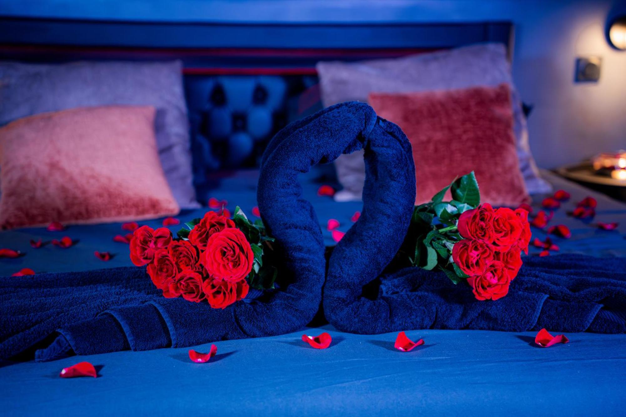 Romance & - Jacuzzi - Parking - Apartment *